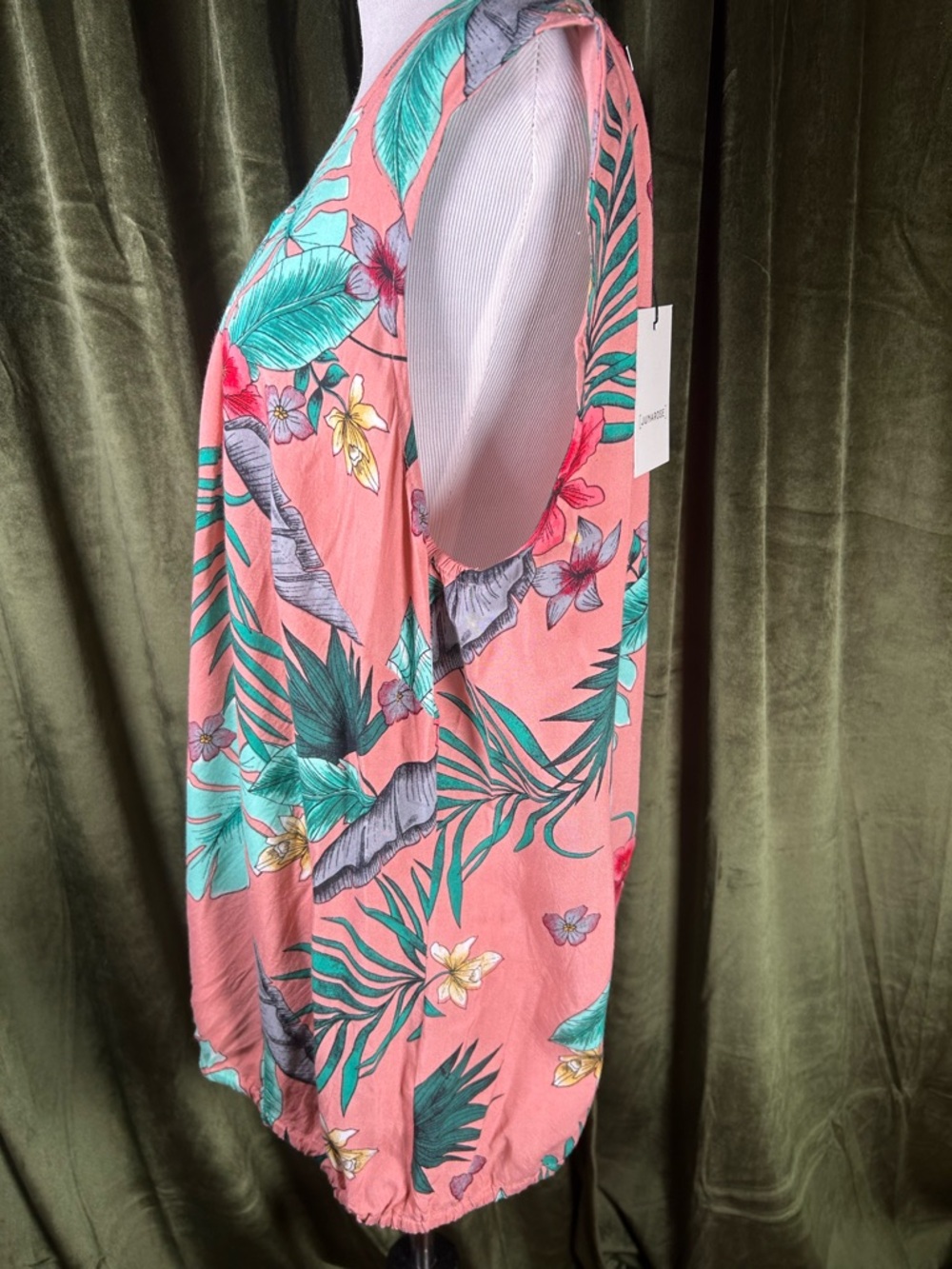 NWT Junarose Coral Floral Zip-Back Tank with Teal Leaves - Picture 4 of 9